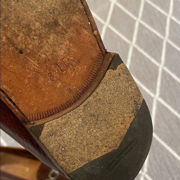 Vintage Salvatore Ferragamo Woven cognac Loafers with Silver Ferragamo buckle - Picture 15 of 16